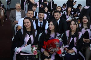 ASÜ'de Mezuniyet Coşkusu