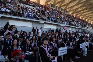 ASÜ'de Mezuniyet Coşkusu