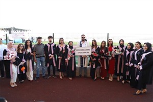ASÜ'de Mezuniyet Coşkusu