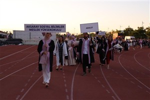ASÜ'de Mezuniyet Coşkusu